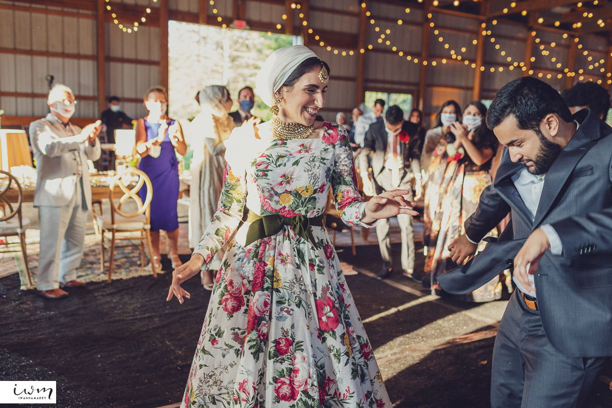 may zain wedding with alpacas at woodsedge farm belvidere nj 16