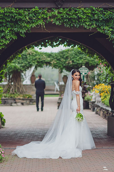 bride groom clements castle first look