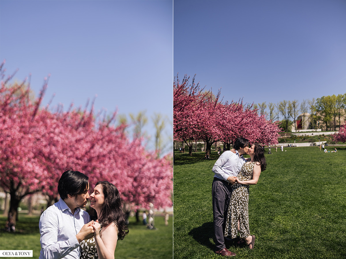 cherry blossom engagement photos in brooklyn botanic garden 10