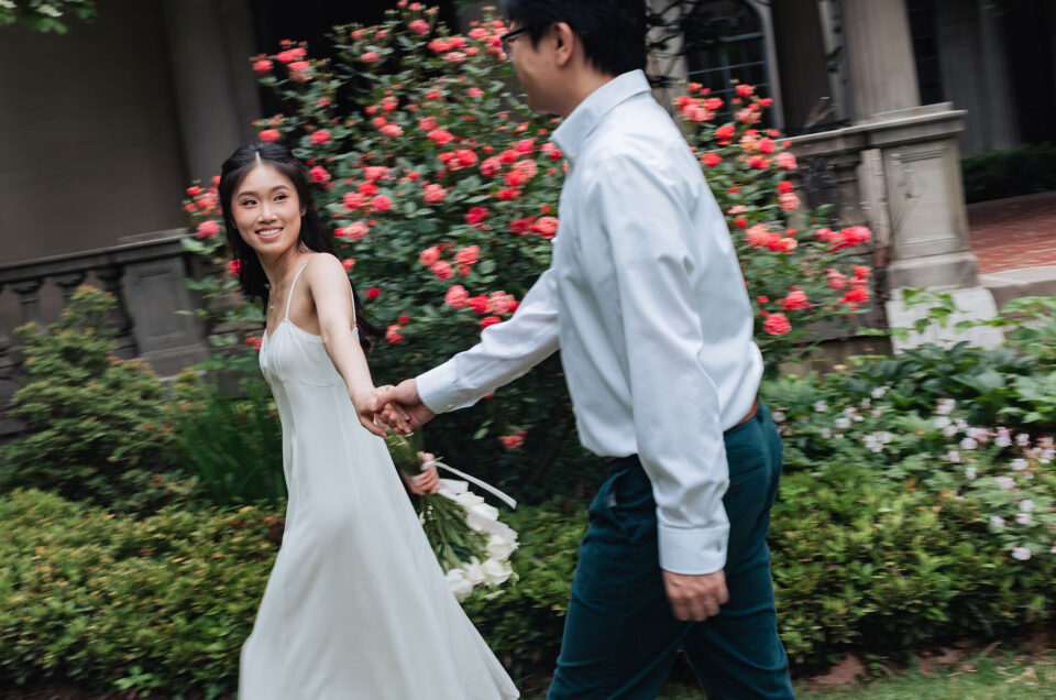 Engagement Photos at Van Vleck House & Gardens