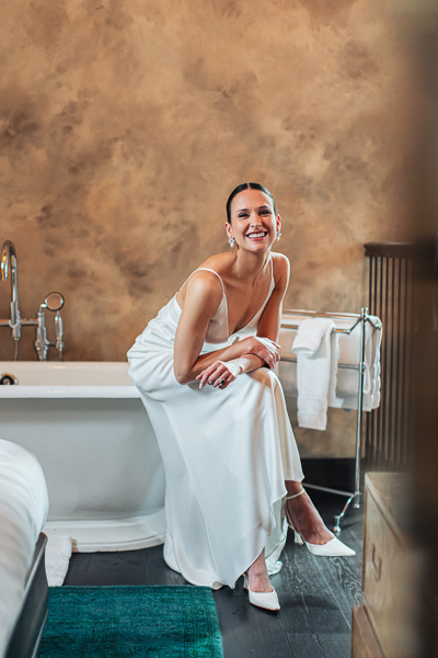 bride sitting bathtub 1